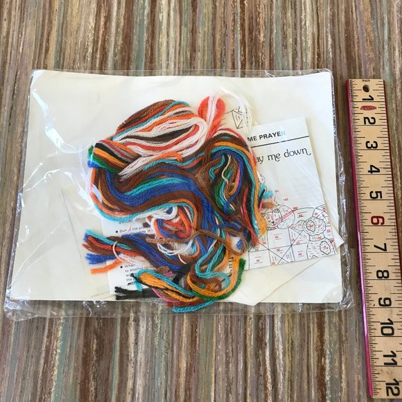 Creative Circle Sleepy Time Prayer Crewel Embroidery Kit 0538 Vintage 1984 - Picture 3 of 3